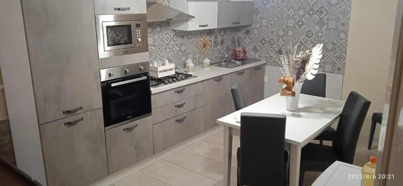 Holiday home Casa Vacanze La Fulgentissima Villa Naro