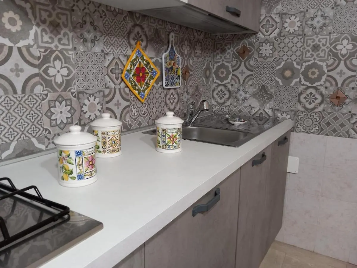 Holiday home Casa Vacanze La Fulgentissima Villa Naro